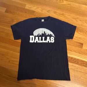 Dallas Cowboys T shirt. Size Medium. Gildan Brand